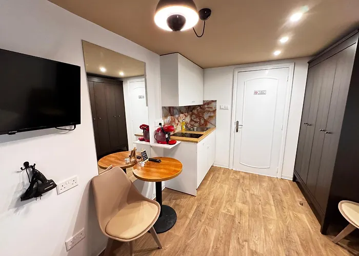 Modern N9 Kitchenette Bathroom Limasol